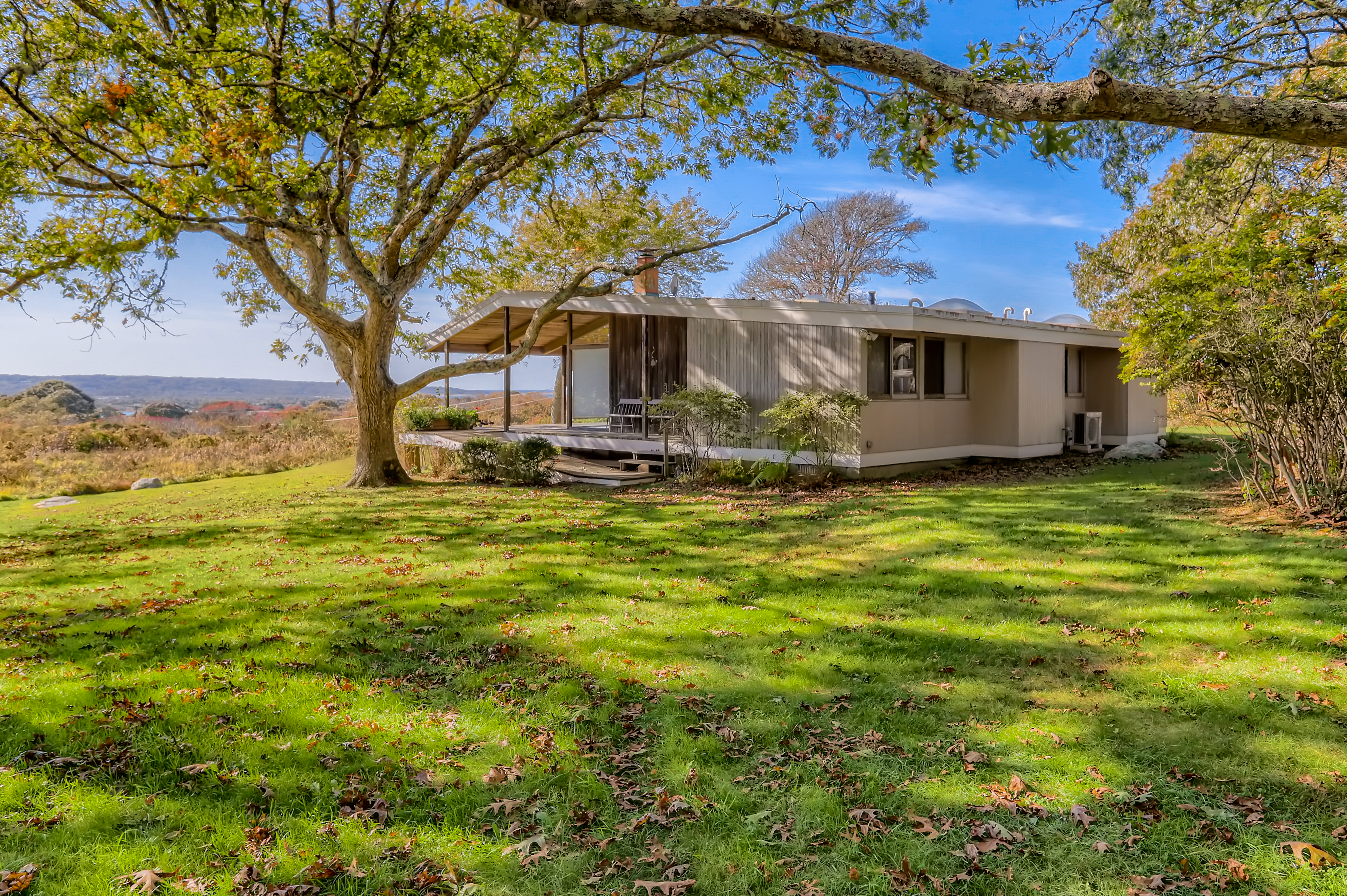 marthas vineyard mid century summer home.