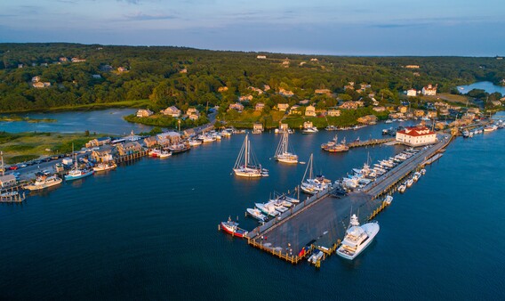 menemsha harbor